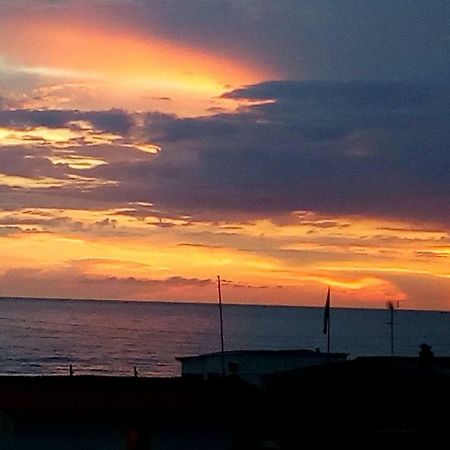 Tula 4 - Appartamento Vista Mare Passoscuro Kültér fotó
