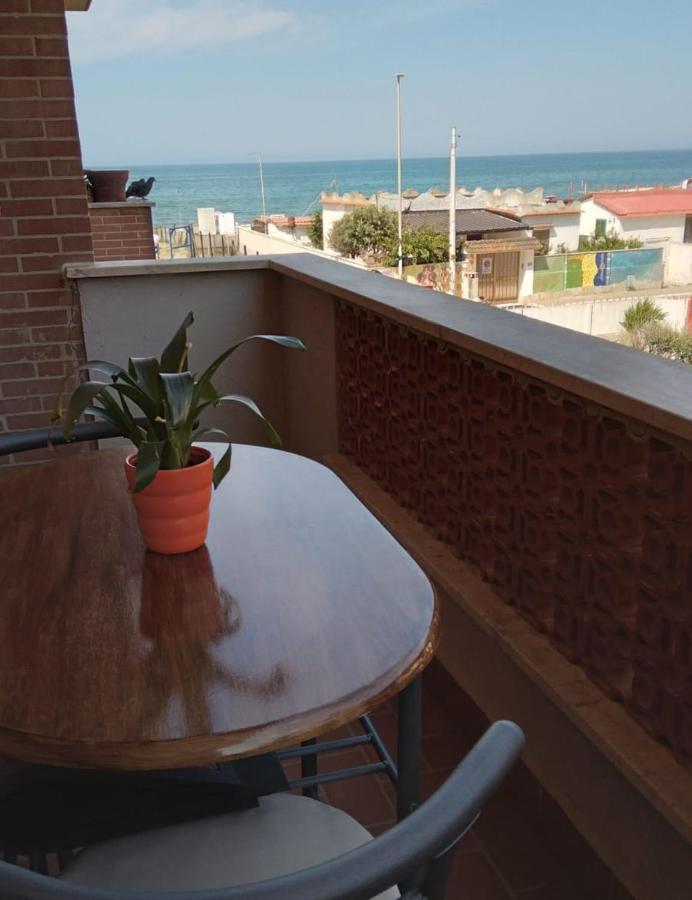 Tula 4 - Appartamento Vista Mare Passoscuro Kültér fotó