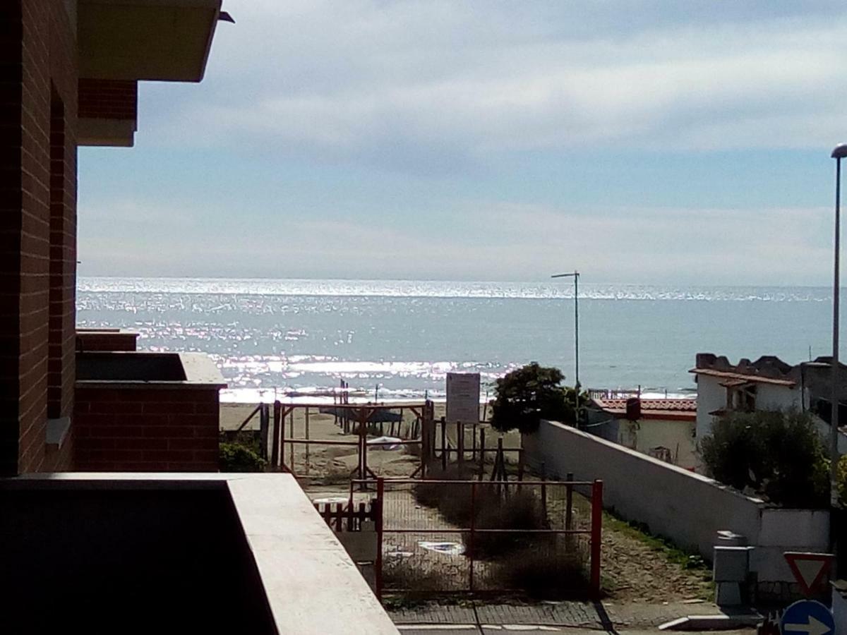 Tula 4 - Appartamento Vista Mare Passoscuro Kültér fotó